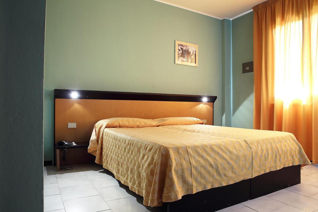 Green Sporting Club Hotel Alghero Ngoại thất bức ảnh